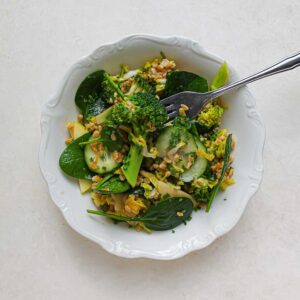 Frühlingssalat mit Einkorn